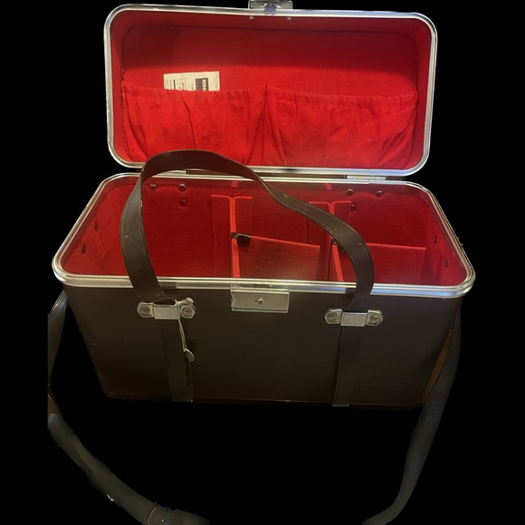 Full Set of Vintage antique Nikon Nikkormat SLR 35 MM Camera and leather bag - Picture 14 of 15